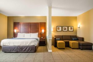 Comfort Suites - Dodge City