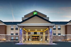 Holiday Inn Express Hotel & Suites Cedar Rapids I-380 at 33rd Avenue by IHG