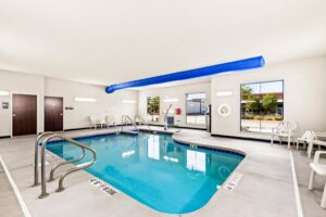 Cobblestone Hotel & Suites - Superior Duluth