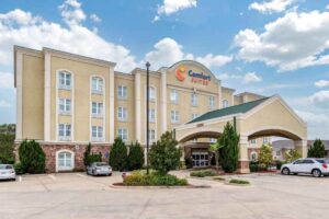 Comfort Suites