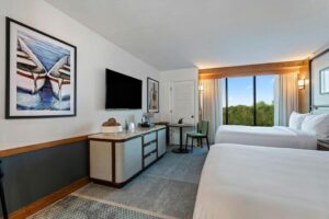 Merriweather Lakehouse Hotel