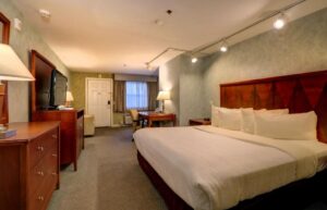 Senator Inn & Spa