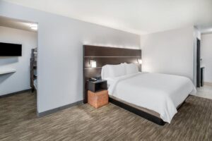 Holiday Inn Express & Suites - Colorado Springs AFA Northgate by IHG