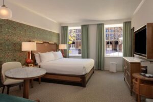 Hotel Roanoke & Conference Center, Curio Collection by Hilton