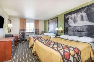 Super 8 by Wyndham Madison IN